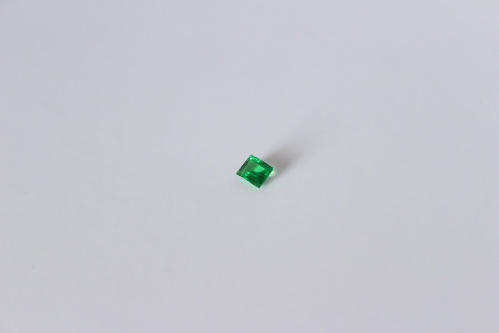 Tsavorite 0.23 cts