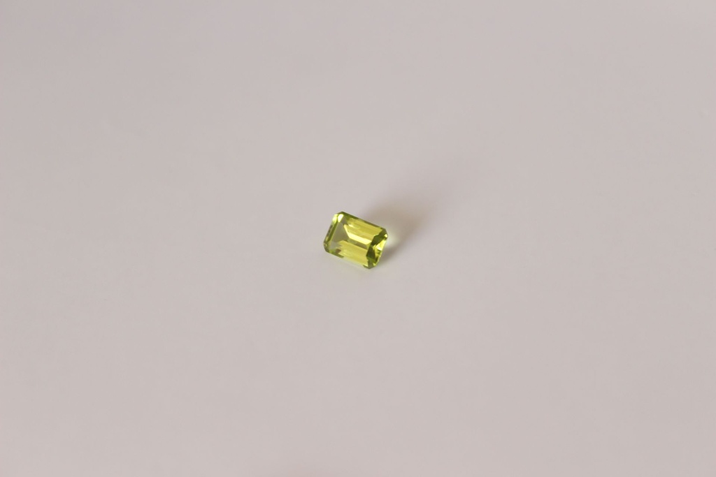Péridot 0.6 cts