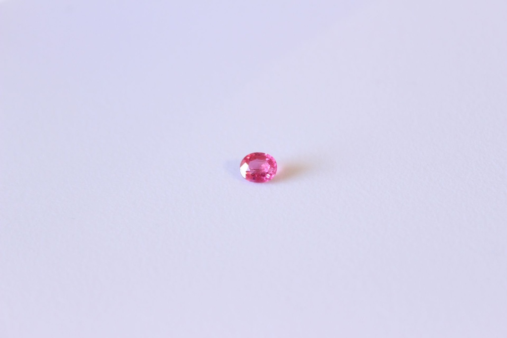 Spinelle Hot Pink 0.69 cts