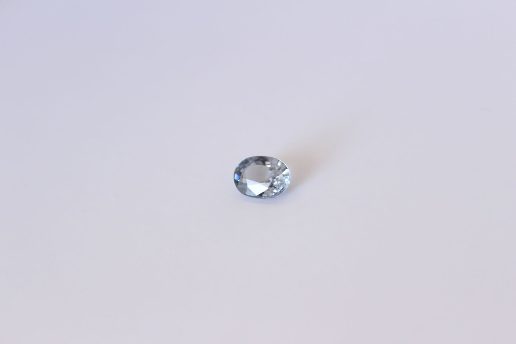 Spinelle Gris bleu 1.07cts